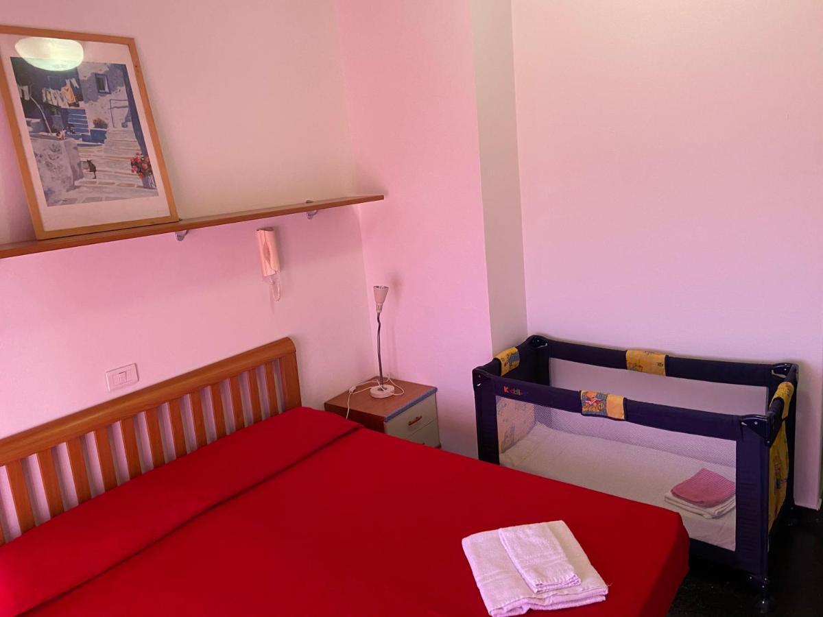 Piccolo Hotel Di ลาวาญา ภายนอก รูปภาพ