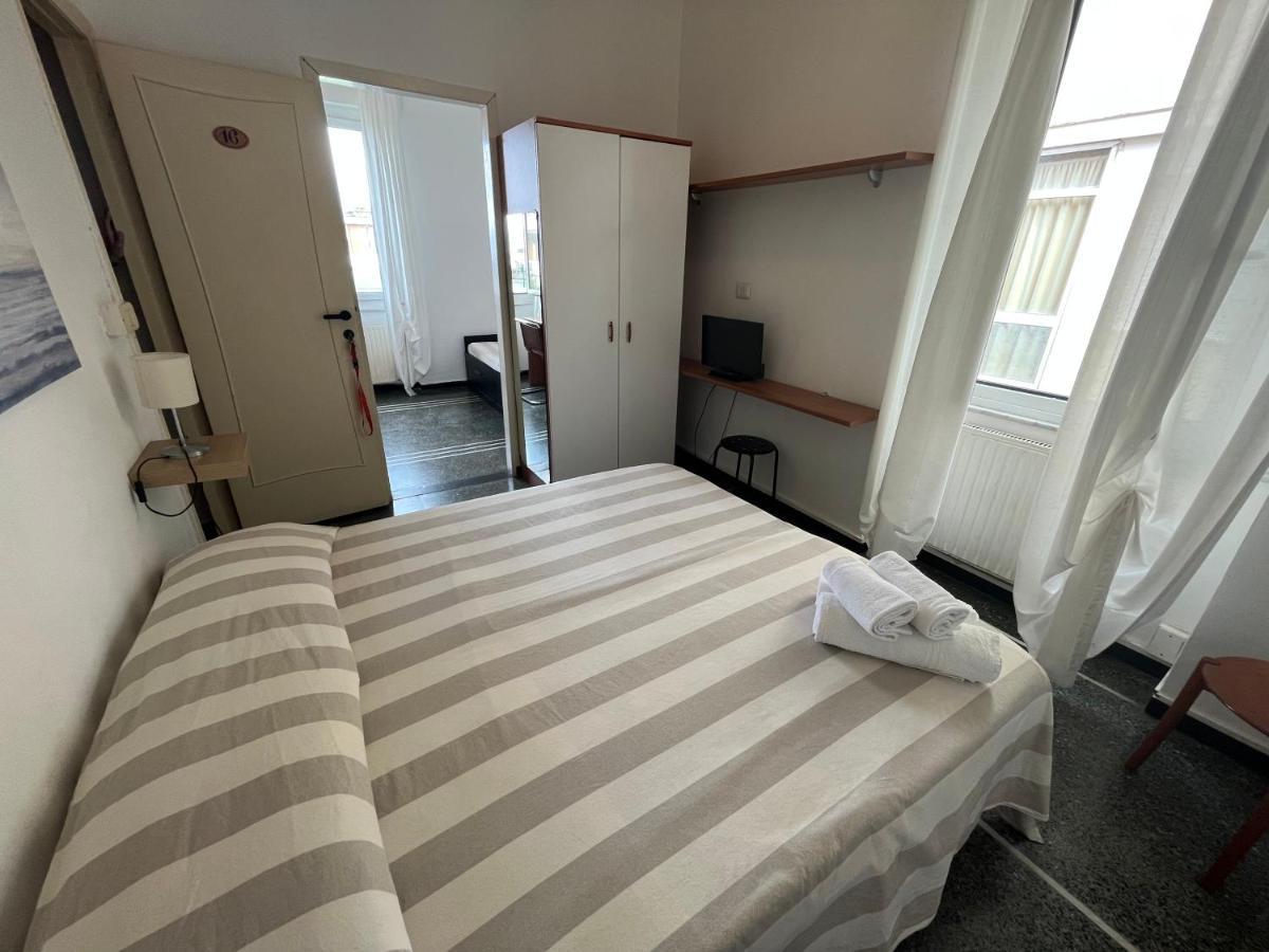Piccolo Hotel Di ลาวาญา ภายนอก รูปภาพ
