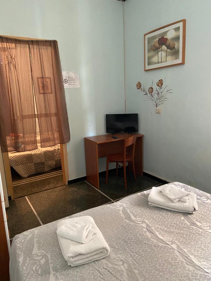 Piccolo Hotel Di ลาวาญา ภายนอก รูปภาพ
