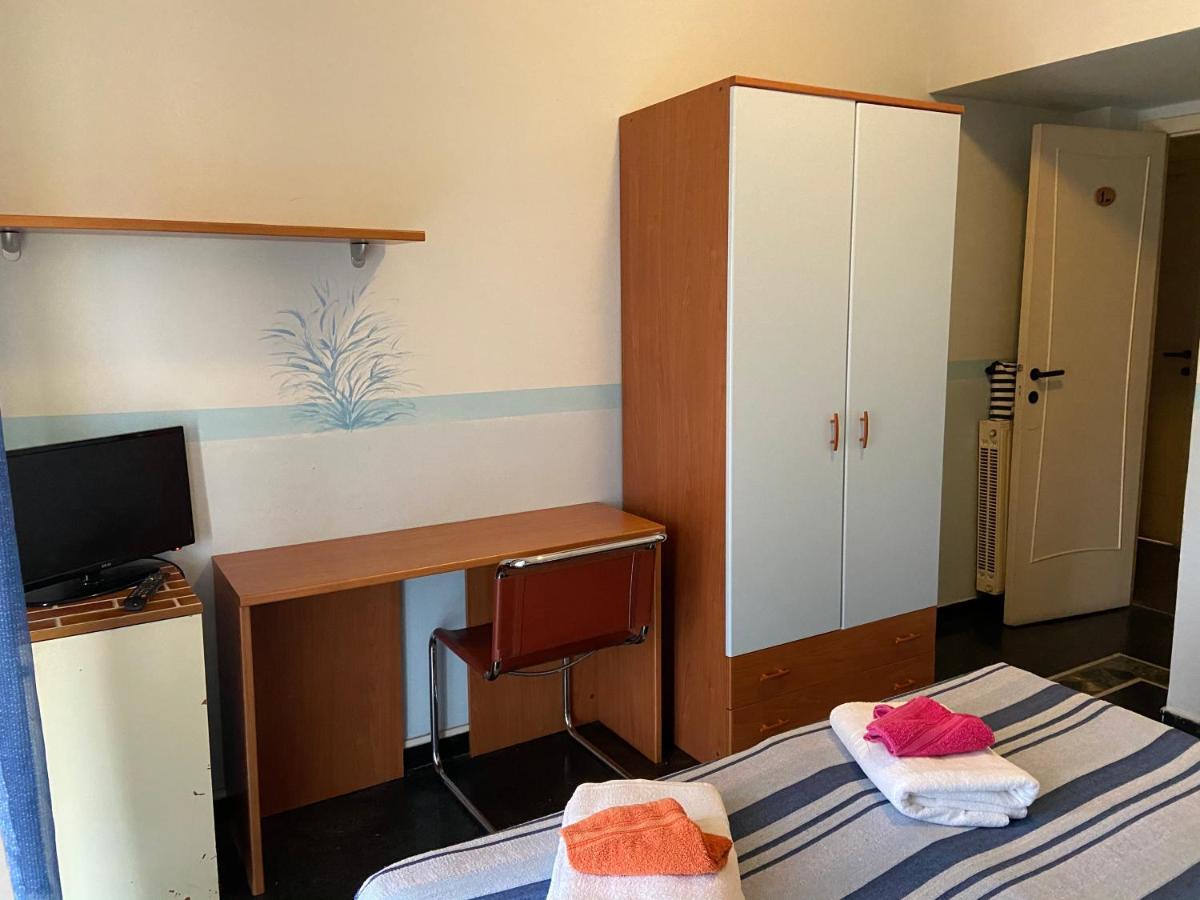Piccolo Hotel Di ลาวาญา ภายนอก รูปภาพ
